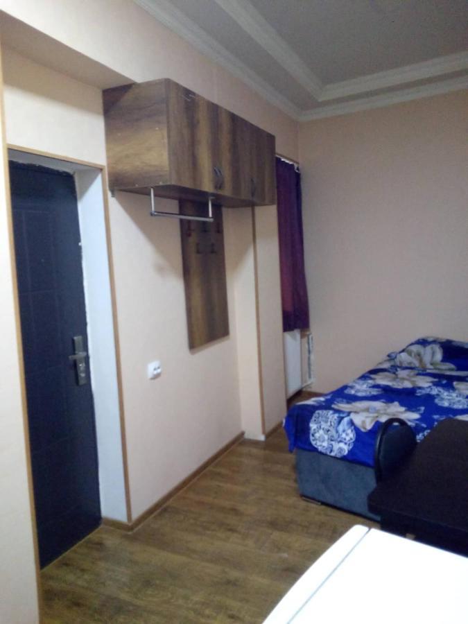 Hotel Vake-House Tbilisi Esterno foto