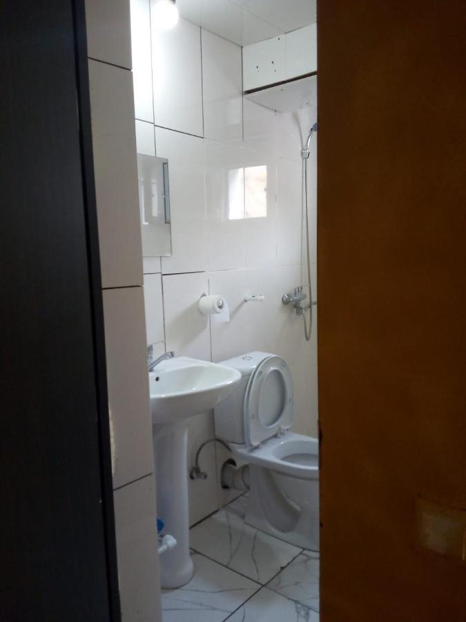 Hotel Vake-House Tbilisi Esterno foto