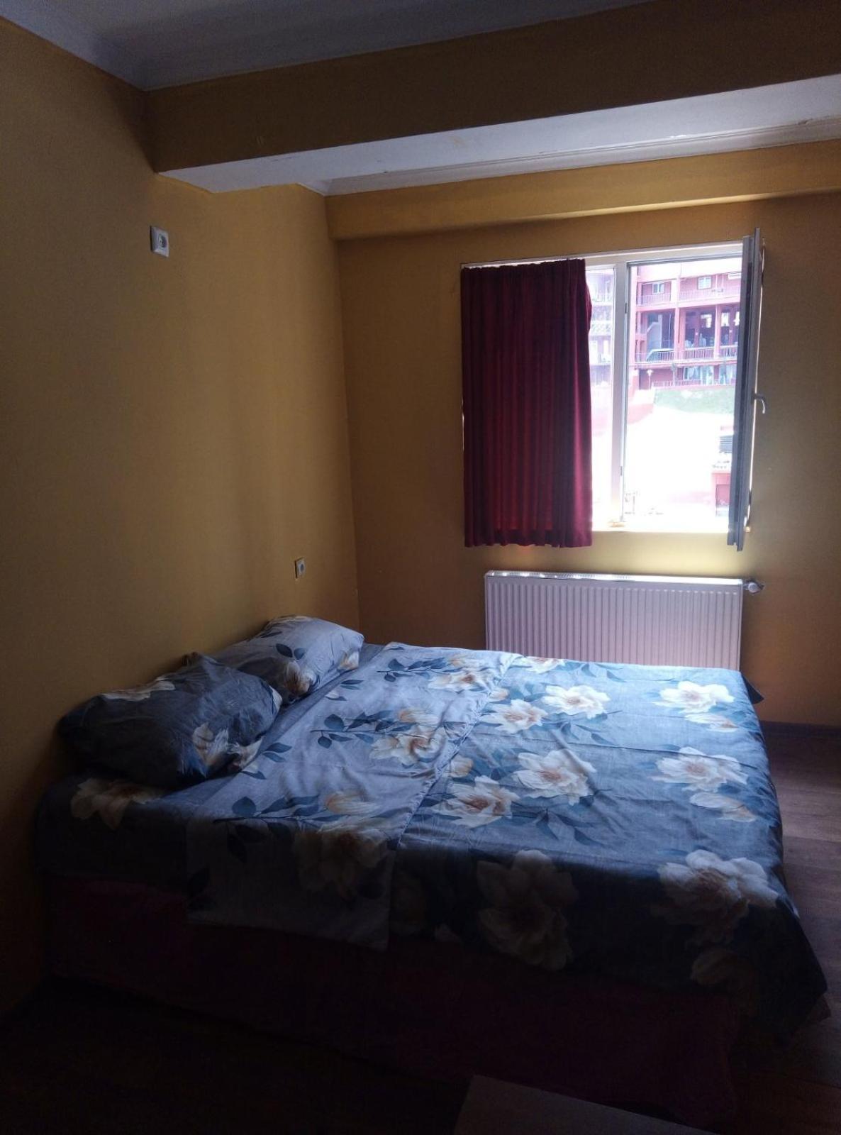 Hotel Vake-House Tbilisi Esterno foto