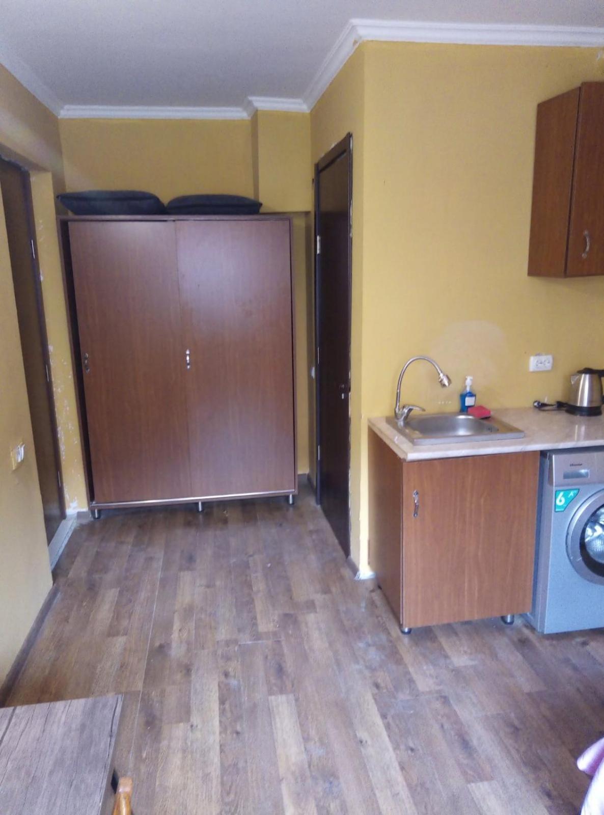 Hotel Vake-House Tbilisi Esterno foto